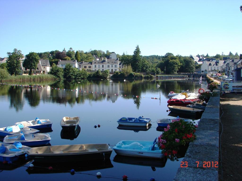 Hotel Du Lac Huelgoat Kültér fotó