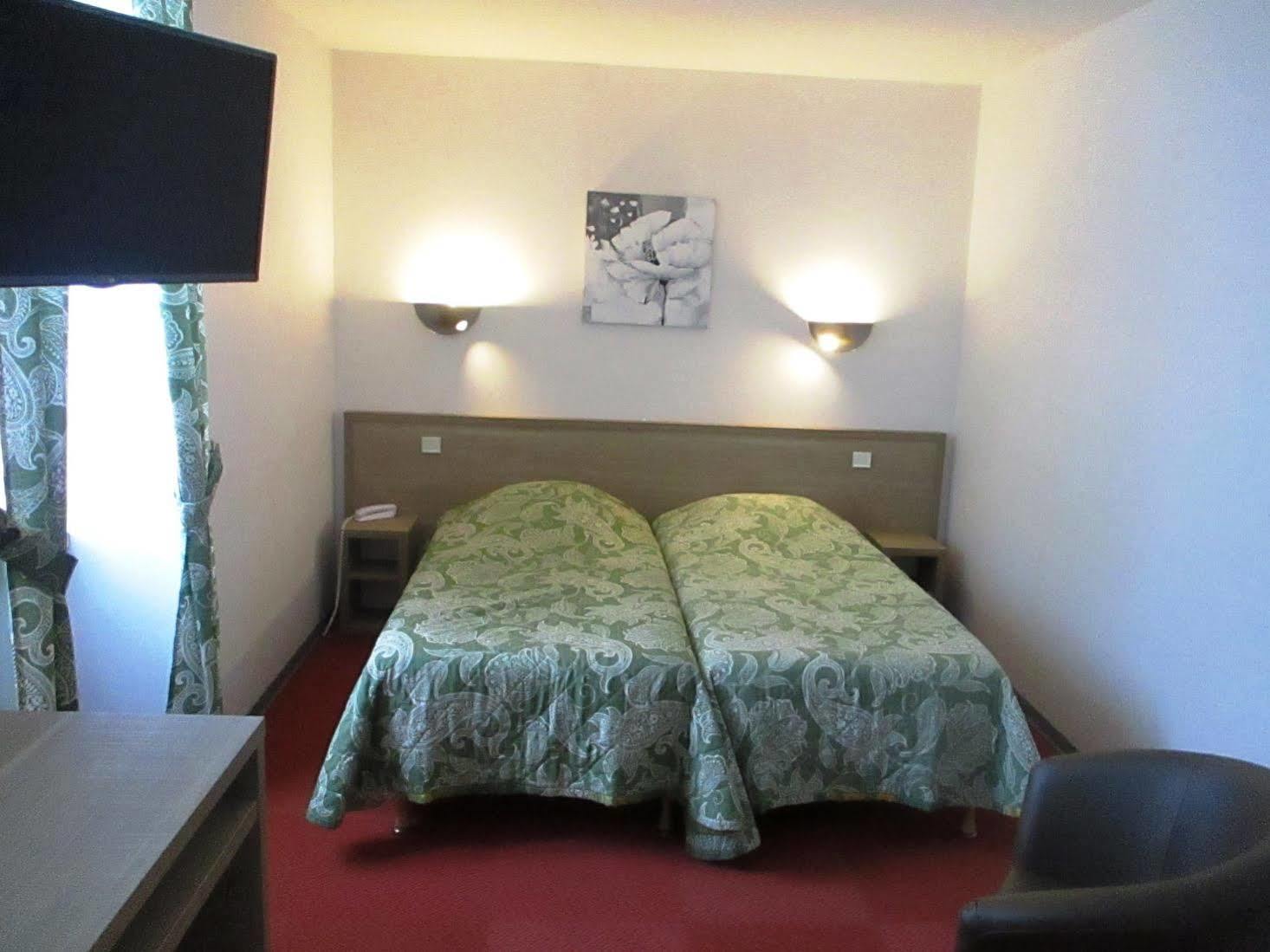 Hotel Du Lac Huelgoat Kültér fotó